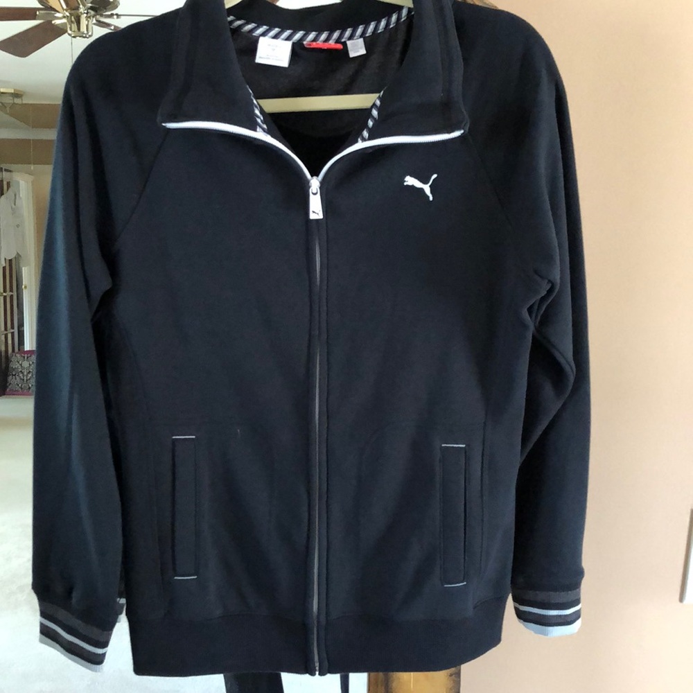 Brand new never worn Puma jacket